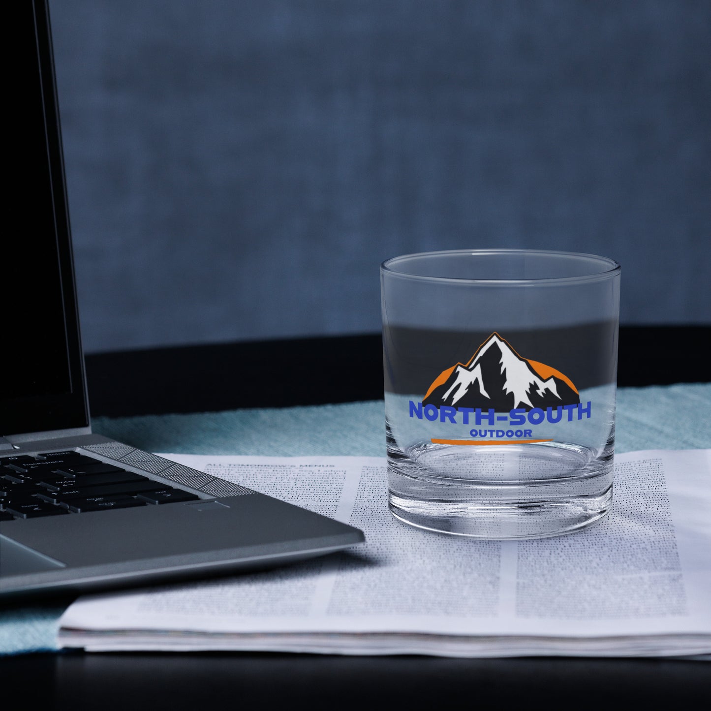 North -South Outdoor Logo Rocks Glass